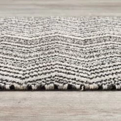 B&M Buddy Chevron Mono Doormat -B&M 392186 buddy chevron mat mono 2