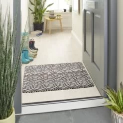 B&M Buddy Chevron Mono Doormat